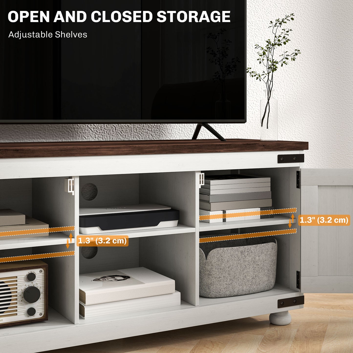 Meuble TV HOMCOM Farmhouse pour téléviseur jusqu'à 50 pouces, avec portes de grange et gestion des câbles pour le salon, blanc vieilli