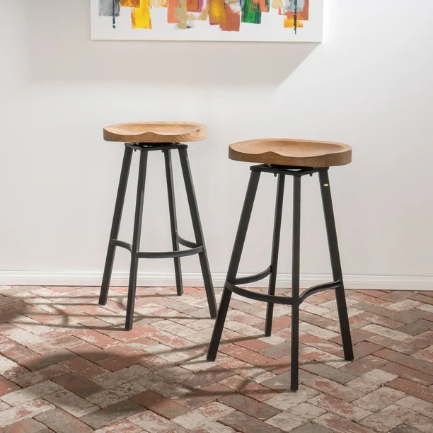 Ensemble de 2 tabourets de bar pivotants de style industriel avec cadre en fer finition rouille, assise en pin, aucun assemblage requis, naturel
