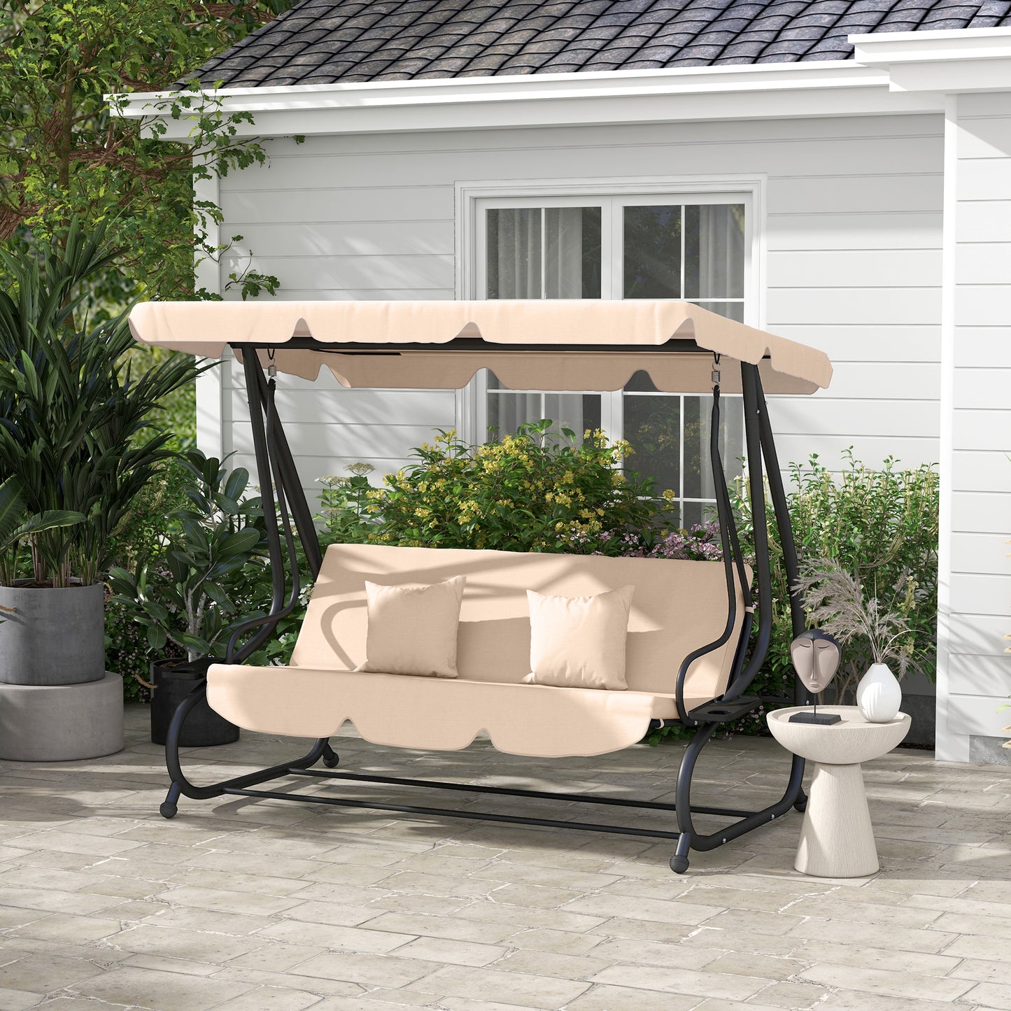 Balancelle d’extérieur 3 places couleur marron clair, convertible en lit plat avec abat-jour réglable, coussins amovibles et porte-gobelet intégré, idéale pour terrasse ou jardin