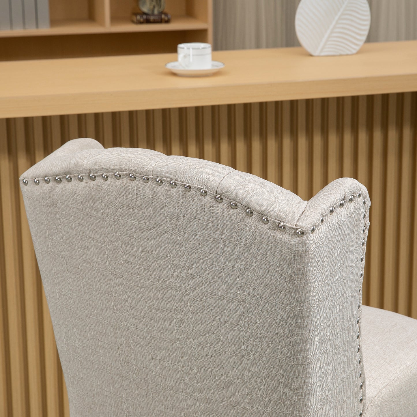 Lot de 2 tabourets de bar, rembourrés avec dossier clouté et repose-pieds, beige