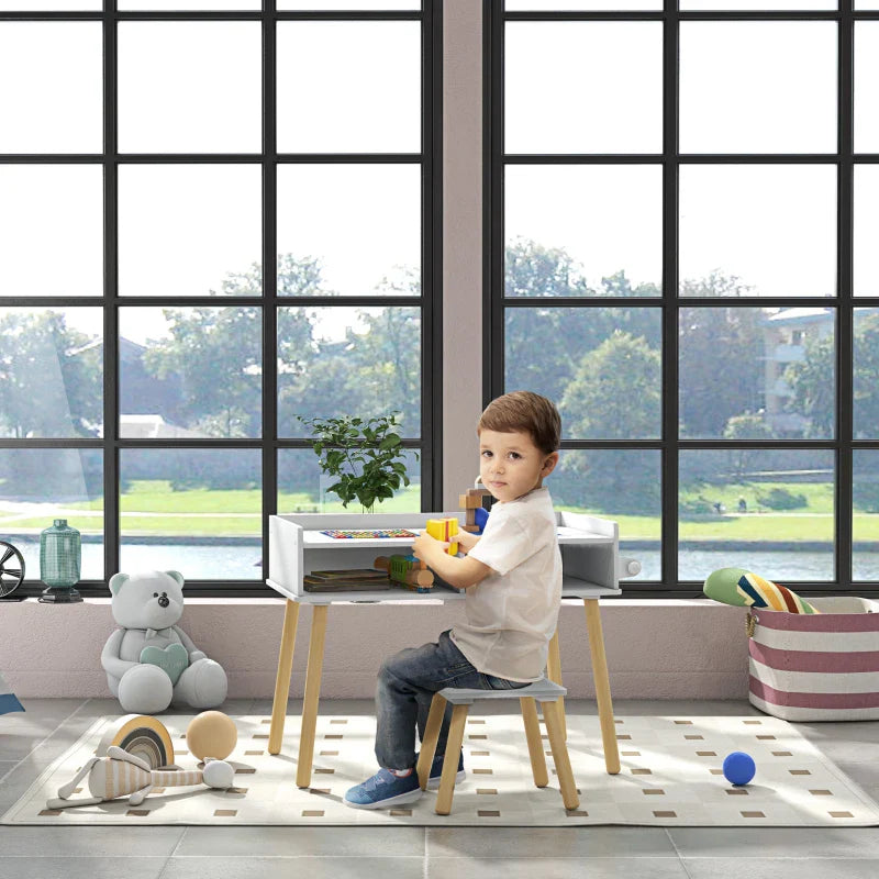 Table pour enfants en plastique colorée, parfaite pour les jeux, le dessin et les activités manuelles.