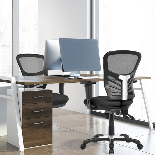 Chaise de bureau ergonomique en maille avec dossier réglable en hauteur et accoudoirs