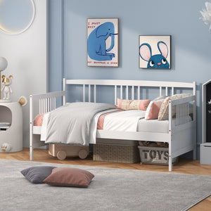 Single slatted wooden daybed with rails - White