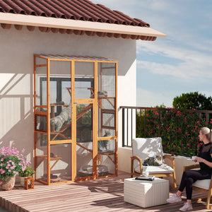 Enclos en bois pour chats avec 6 plateformes de saut, un griffoir, 2 rampes et un toit étanche