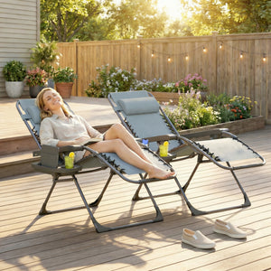 Ensemble de 2 chaises longues d'extérieur Zero Gravity, pliantes et inclinables, avec porte-gobelet et appui-tête, gris clair