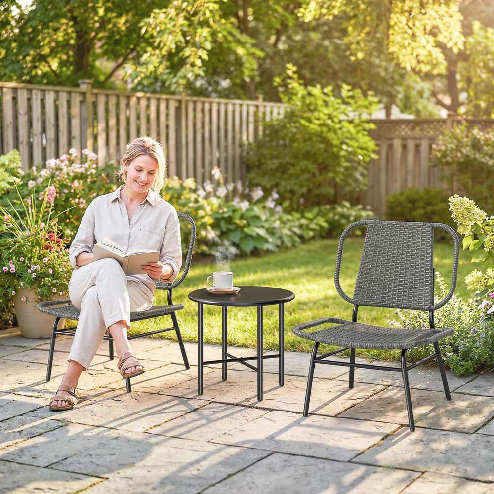 Ensemble de mobilier de jardin 3 pièces en résine tressée avec table en acier, gris