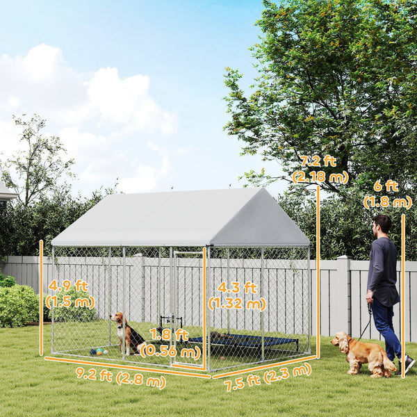 Enclos extérieur robuste en acier galvanisé avec toit étanche