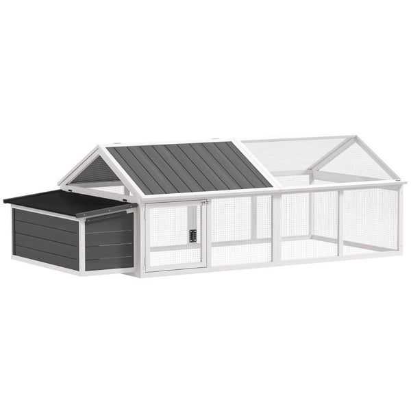 Coop with nesting box, wooden roof and side door for 4 to 8 chickens