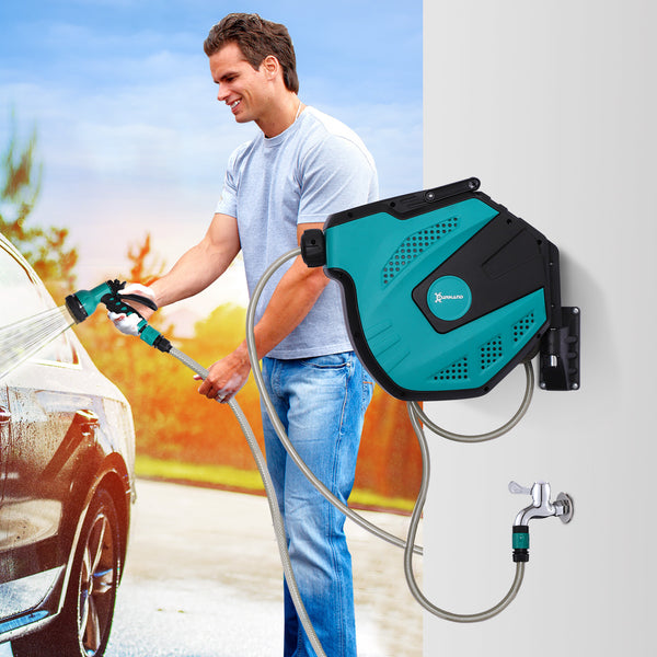 Retractable garden hose reel