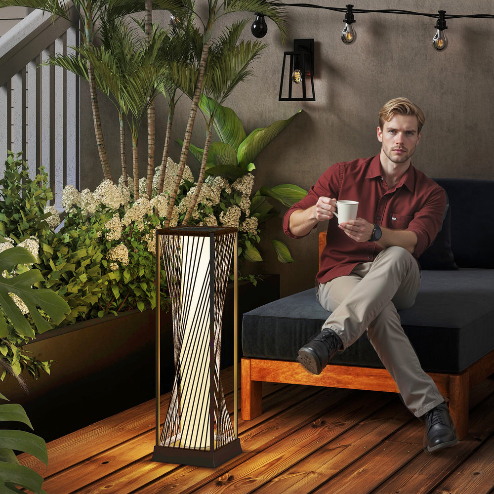 Lampadaire solaire en rotin, éclairage LED automatique (allumage/extinction), couleur marron.