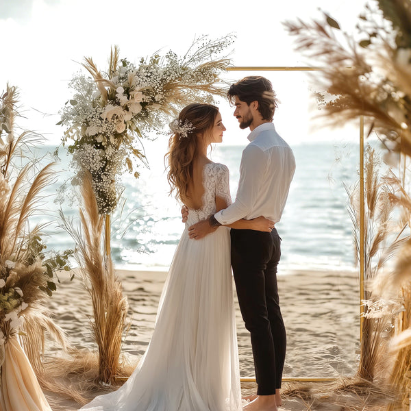 Square wedding arch with U-shaped supports