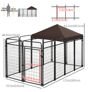 Enclos extérieur avec auvent imperméable