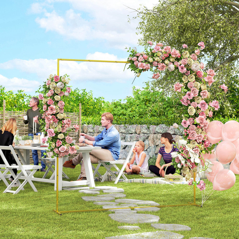 Square wedding arch with U-shaped supports