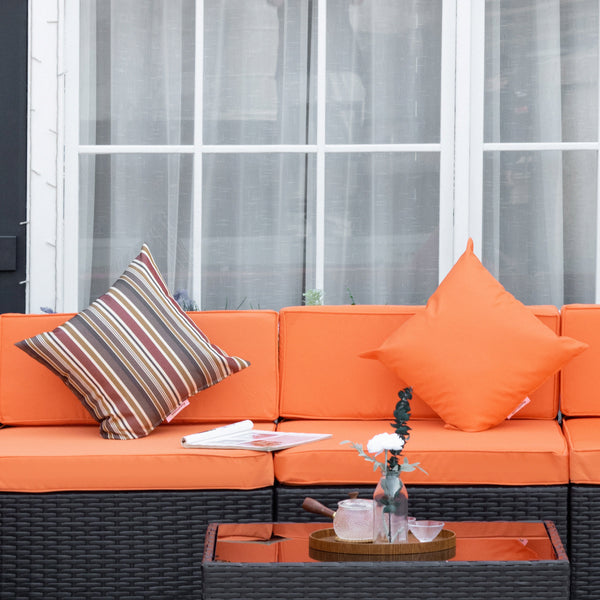 Ensemble de jardin modulable 7 pièces en résine tressée avec table basse, orange