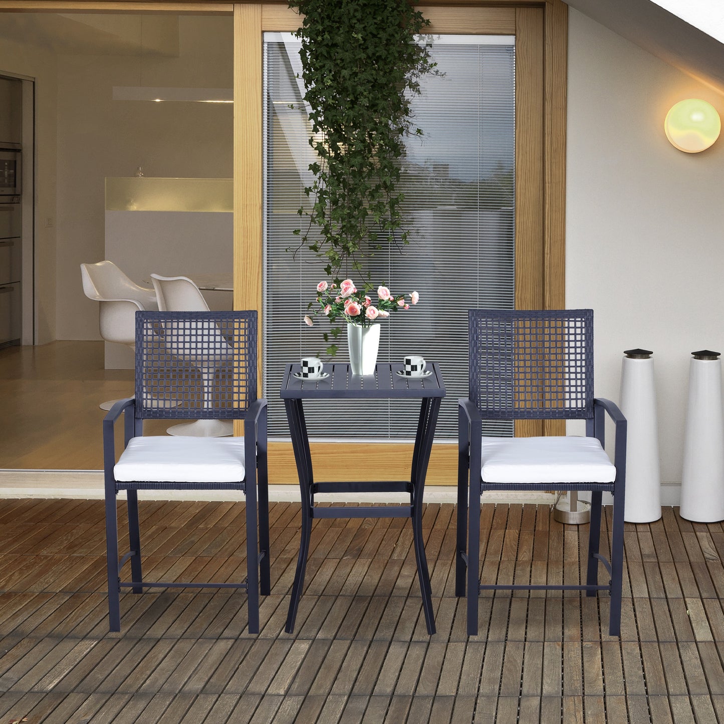 Ensemble de bar d'extérieur 3 pièces en osier, table de bar et chaises hautes de style rotin avec coussins, blanc crème