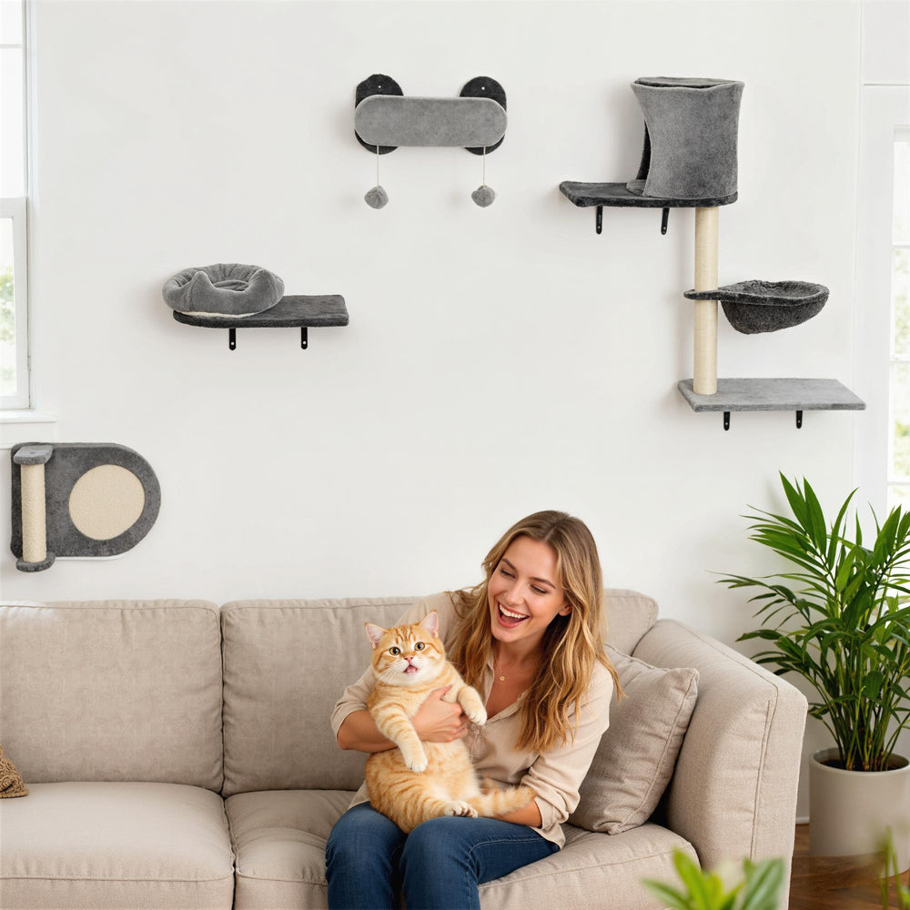 Arbre à chat mural avec griffoir et coussin