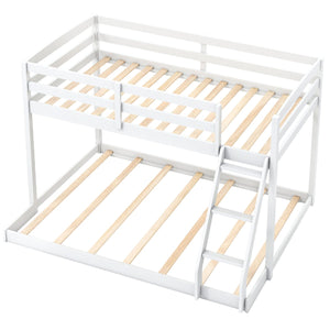 Lit superposé en bois massif simple sur double avec échelle inclinée et barrières de sécurité