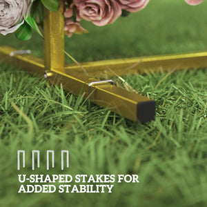 Square wedding arch with U-shaped supports