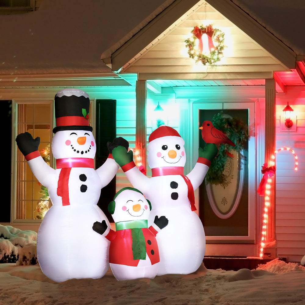 Family of 2.4m inflatable snowmen