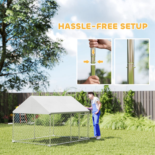 Enclos avec housse imperméable et anti-UV