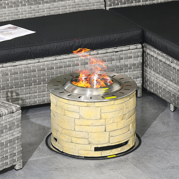 Foyer au bois sans fumée avec tapis