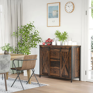 Buffet industriel avec portes coulissantes de style grange, trois tiroirs et étagères réglables, marron rustique