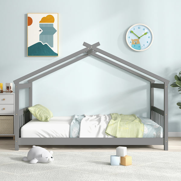 Lit simple pour enfant de type cabane en bois avec toit