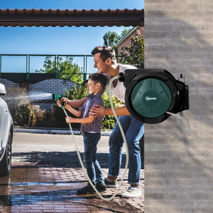 Retractable wall-mounted garden hose reel with automatic rewind