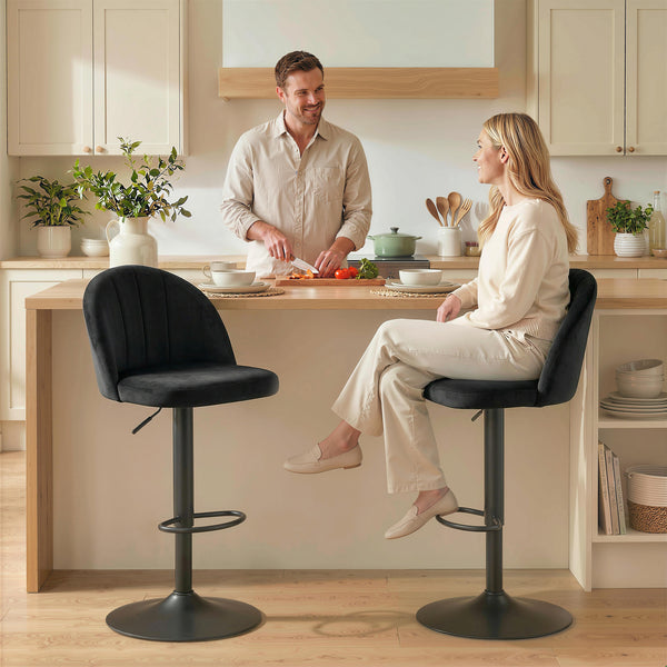 Ensemble de 2 tabourets de bar pivotants avec repose-pieds, noirs