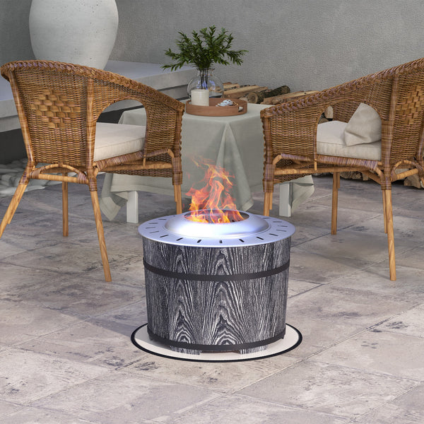 Foyer au bois sans fumée avec tapis
