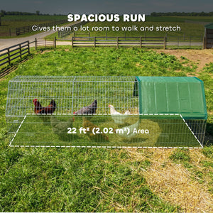 Metal chicken coop with UV-resistant lid
