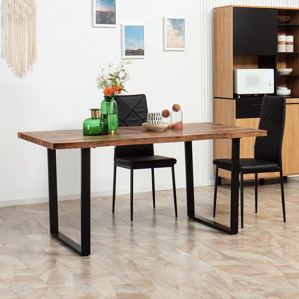 Table à manger de style industriel avec plateau à bords ondulés et pieds en acier, marron rustique