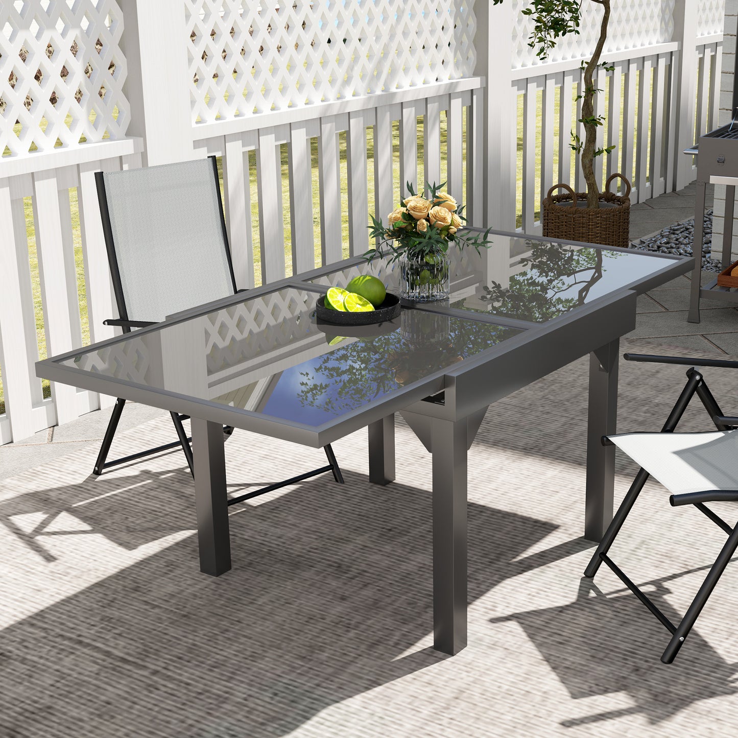 Outsunny 89-180cm Extendable Outdoor Table with Tempered Glass Top and Metal Frame, Seats 4-6 People, for Lawn, Garden and Backyard.