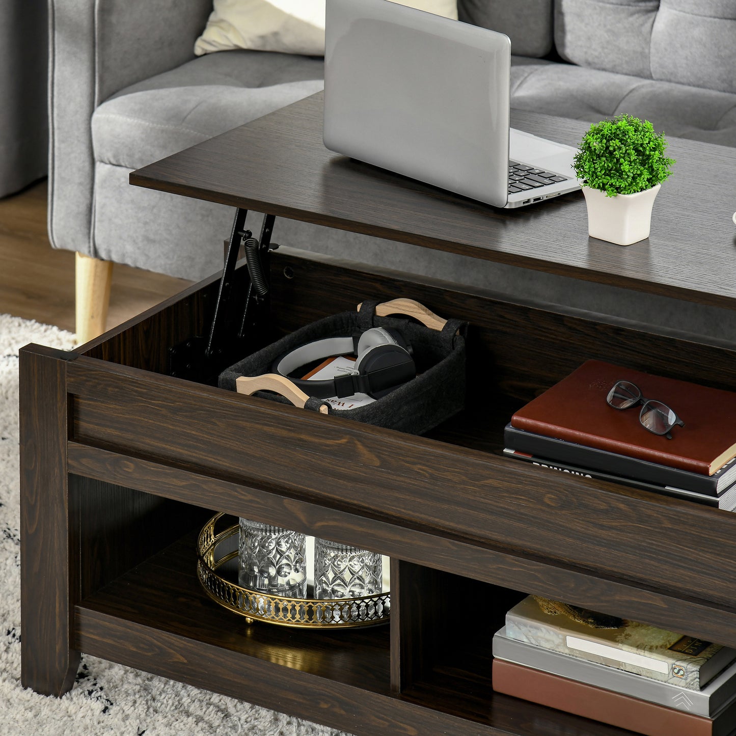 Table basse relevable avec compartiment de rangement dissimulé et étagères ouvertes, noyer foncé